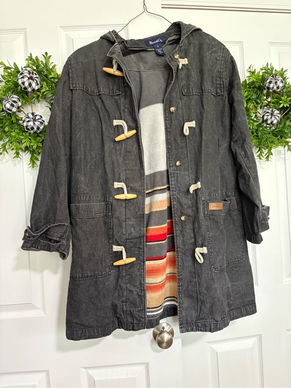 VTG Denim&Co Black Duffle Hooded Toggle Jacket w/ Detachable Southwestern Vest